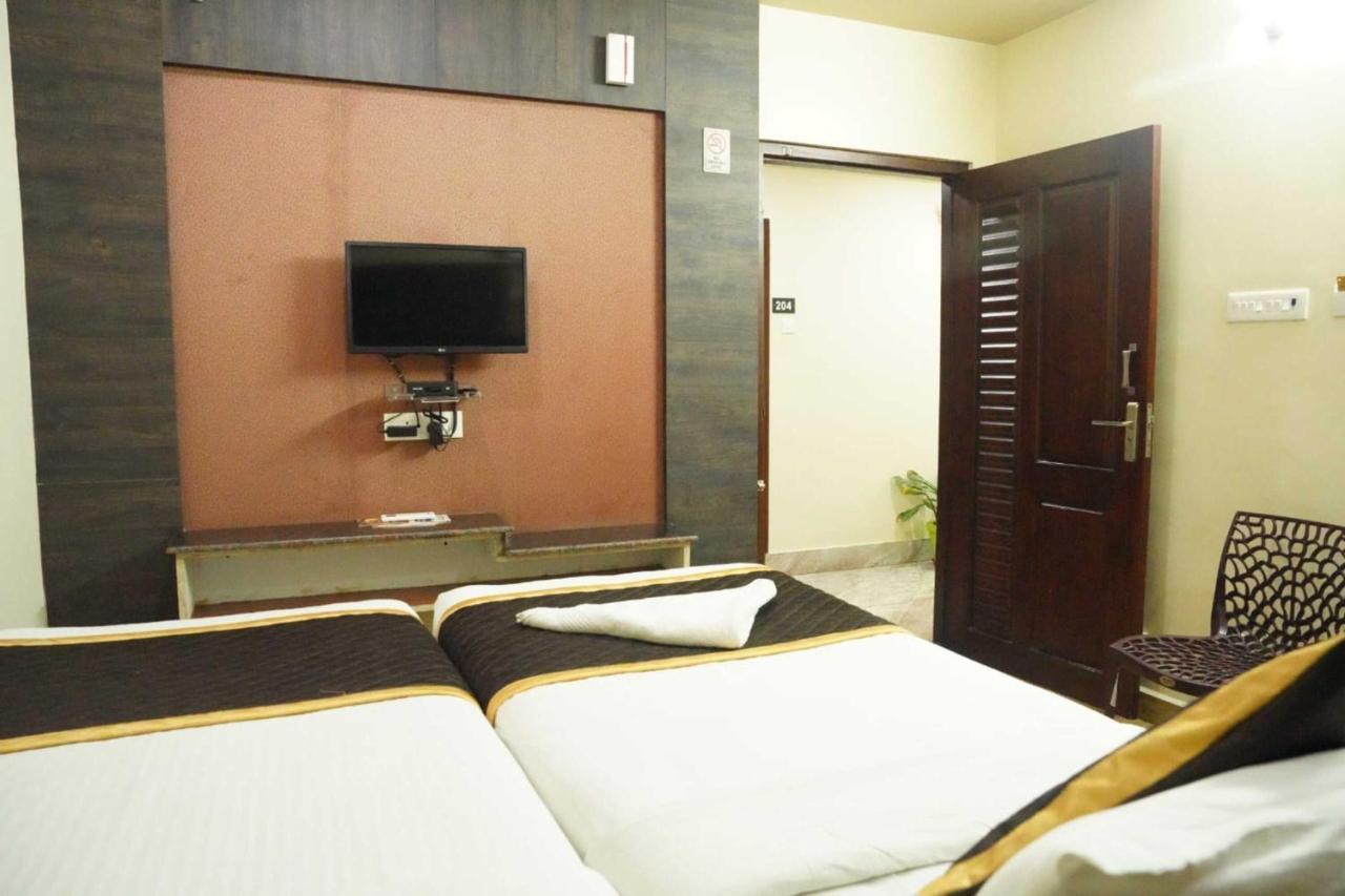 Hotel Bhimas Residency Kurmannapalem Exteriér fotografie